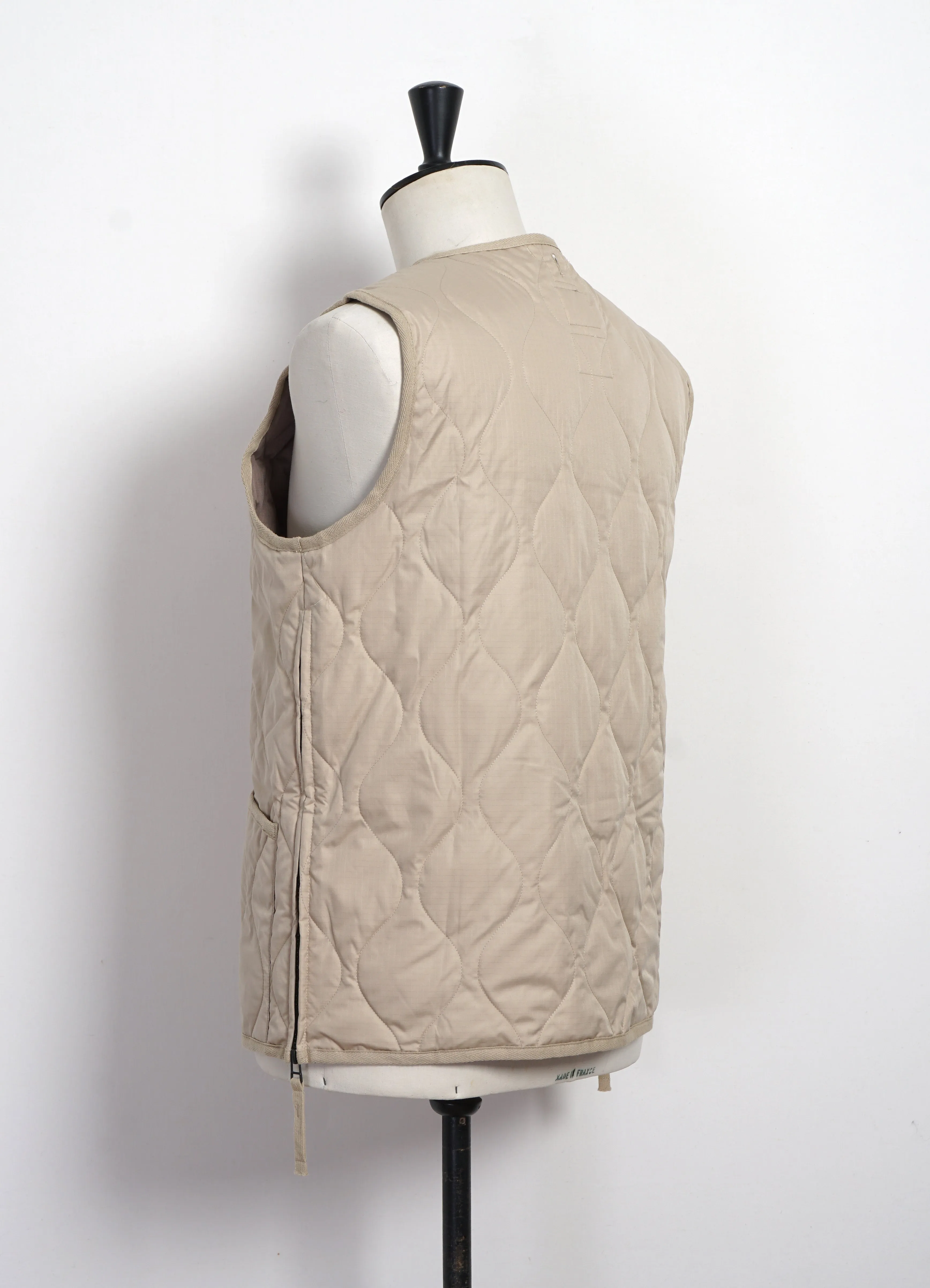 DOWN VEST | Military V-Neck Down Vest | Cream