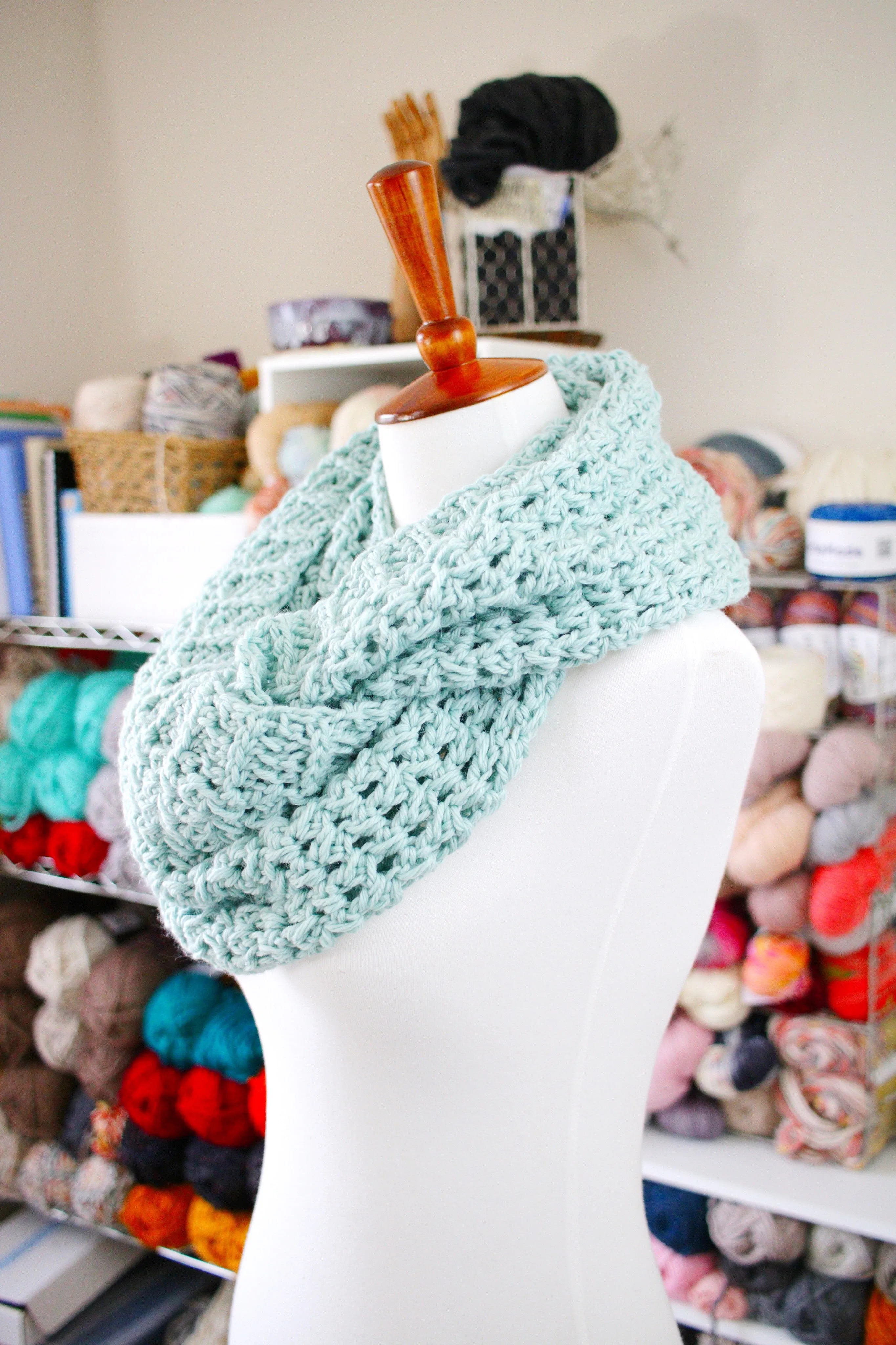 Final Flurries Scarf & Beanie // Crochet PDF Pattern