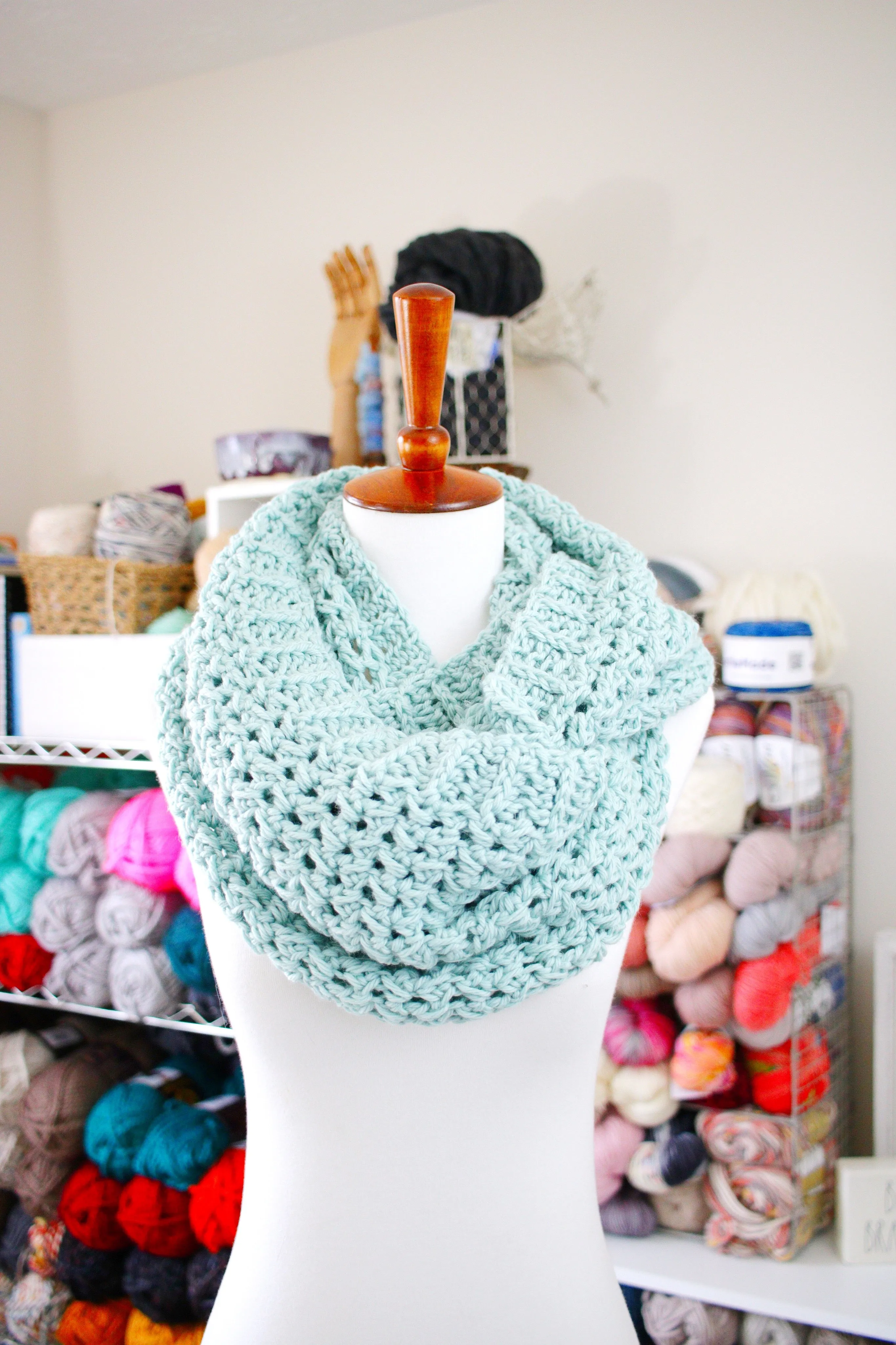 Final Flurries Scarf & Beanie // Crochet PDF Pattern