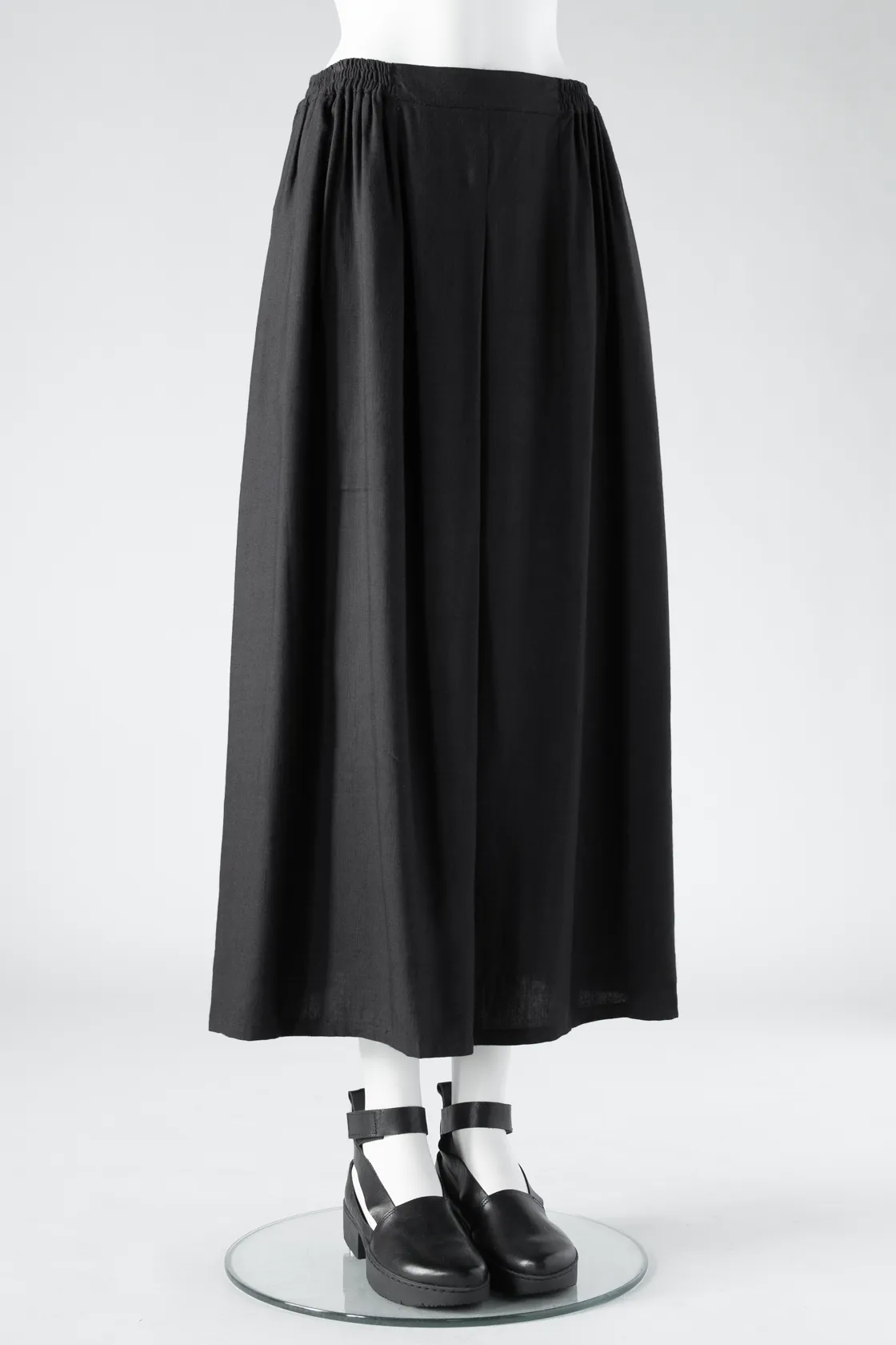 Infinity Skirt in Black Papyrus