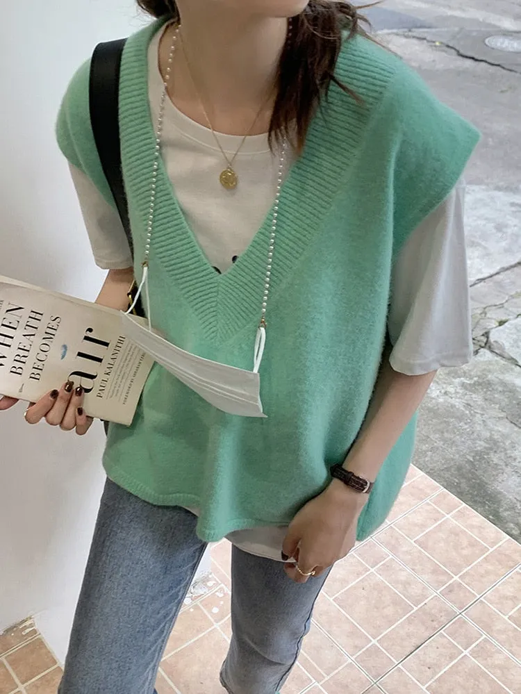 [Korean Style] Fitzy Loose Fit V neck Knit Vest