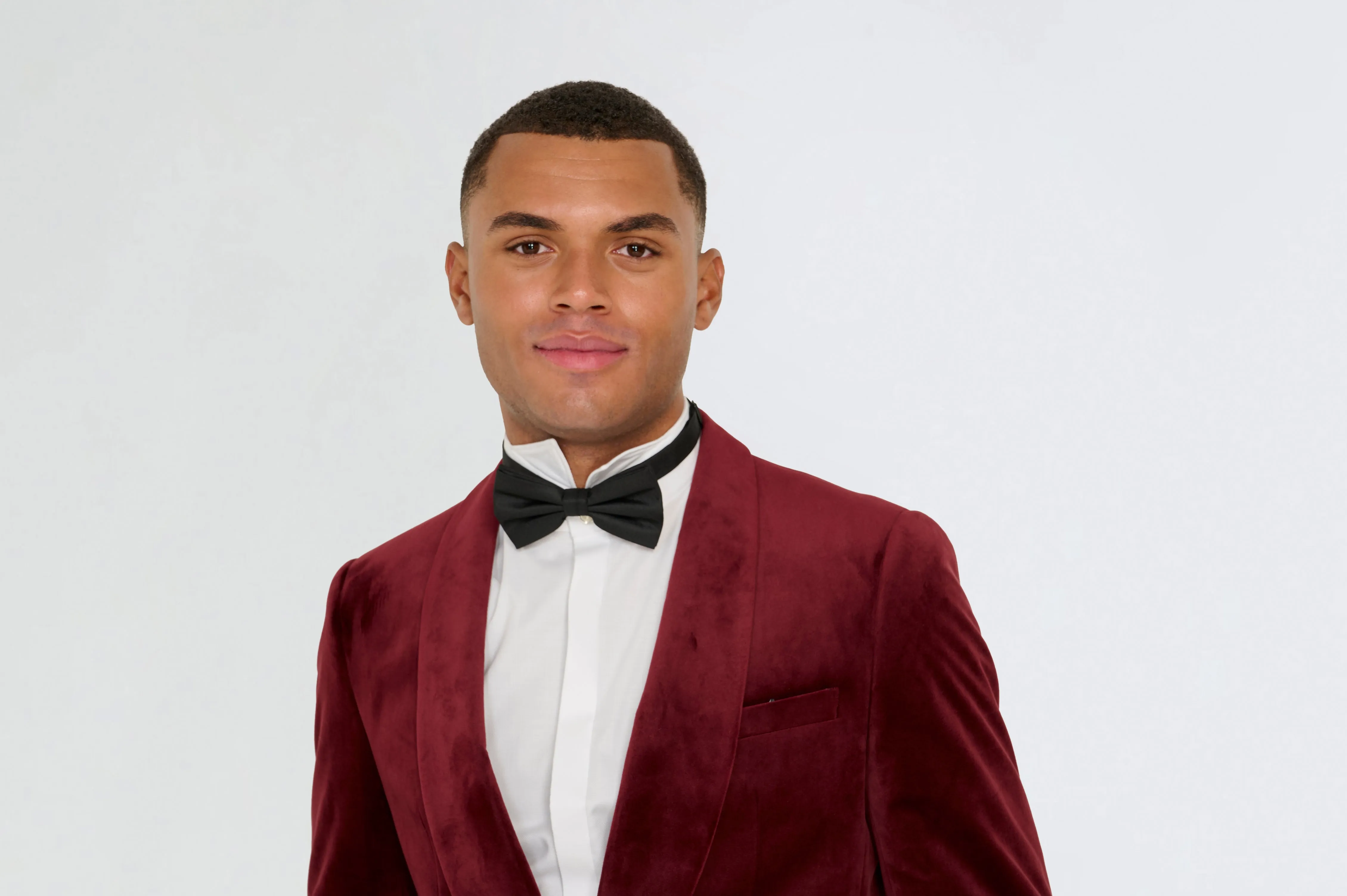 Leo Velvet Tuxedo Dinner Jacket with Shawl Lapel Detail in Burgundy