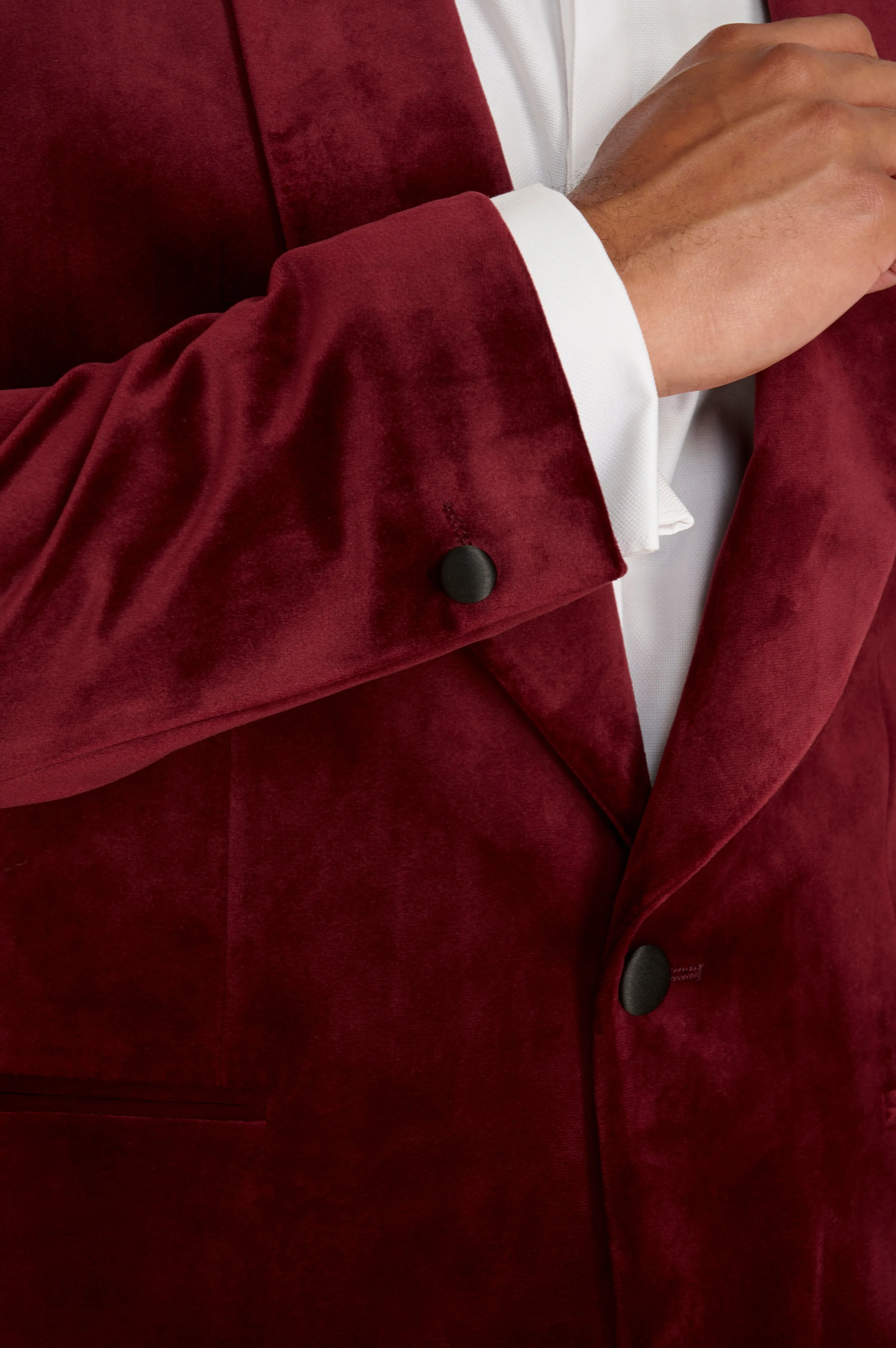 Leo Velvet Tuxedo Dinner Jacket with Shawl Lapel Detail in Burgundy