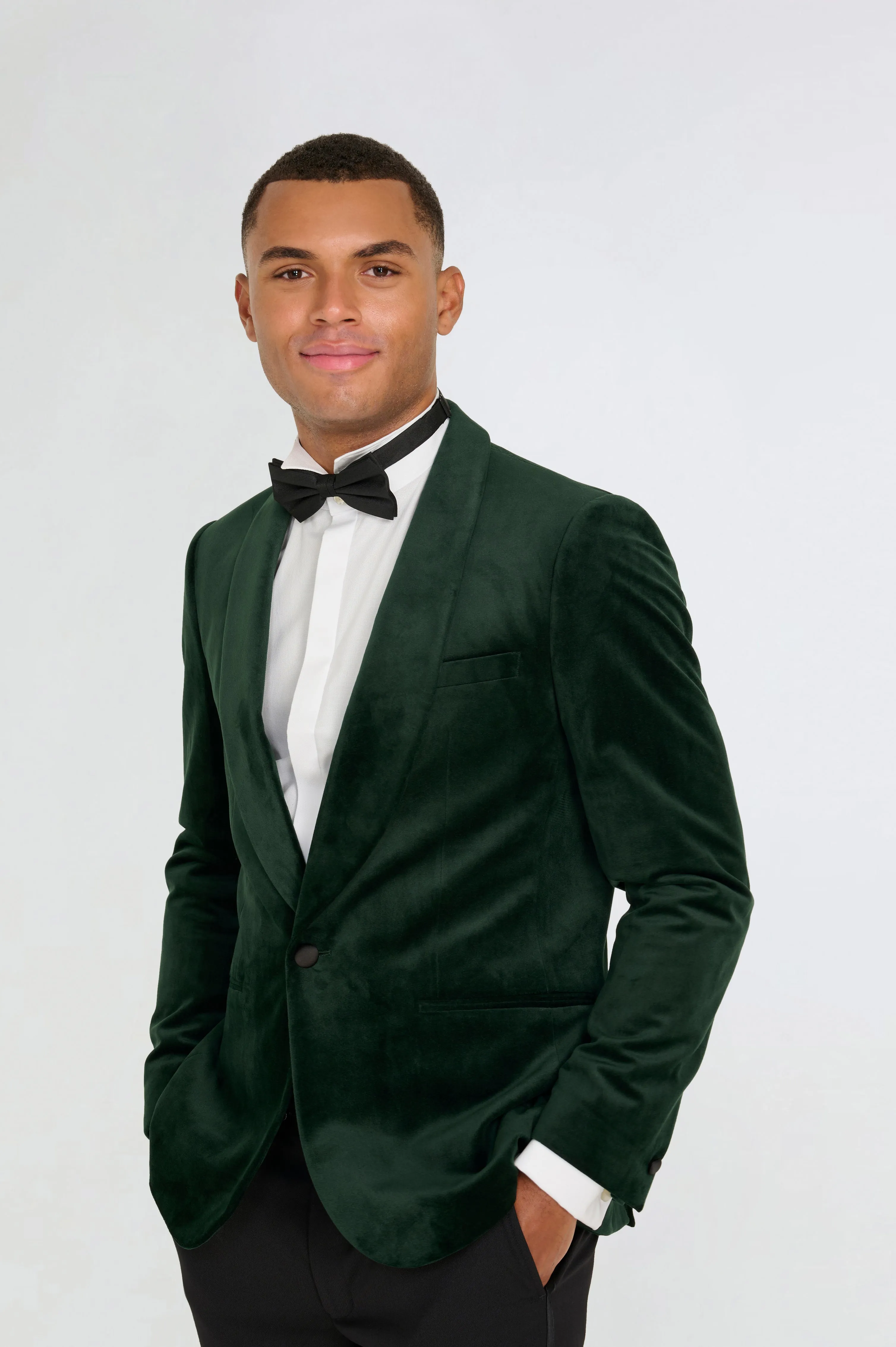 Leo Velvet Tuxedo Dinner Jacket with Shawl Lapel Detail in Emerald Green