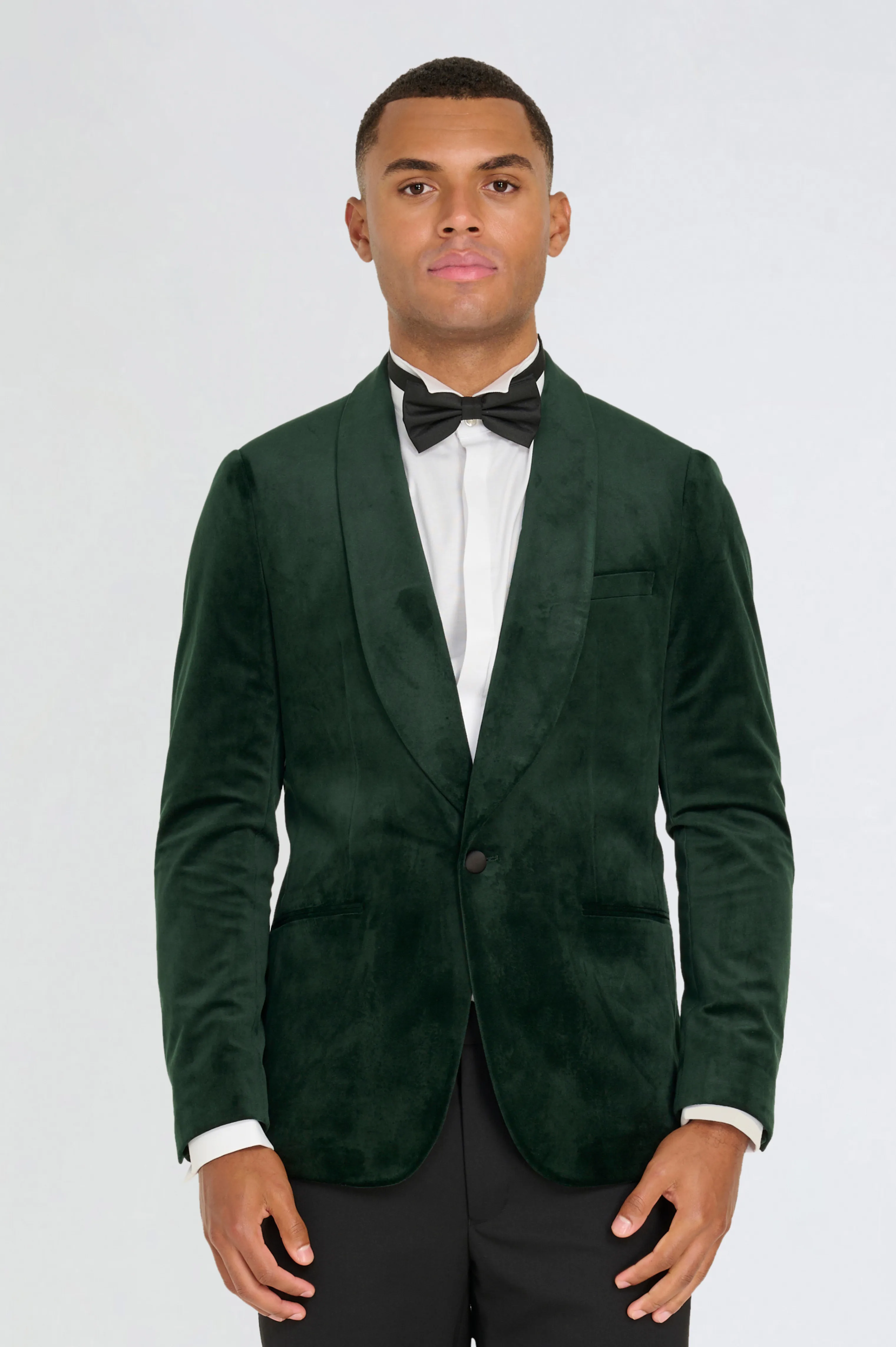 Leo Velvet Tuxedo Dinner Jacket with Shawl Lapel Detail in Emerald Green