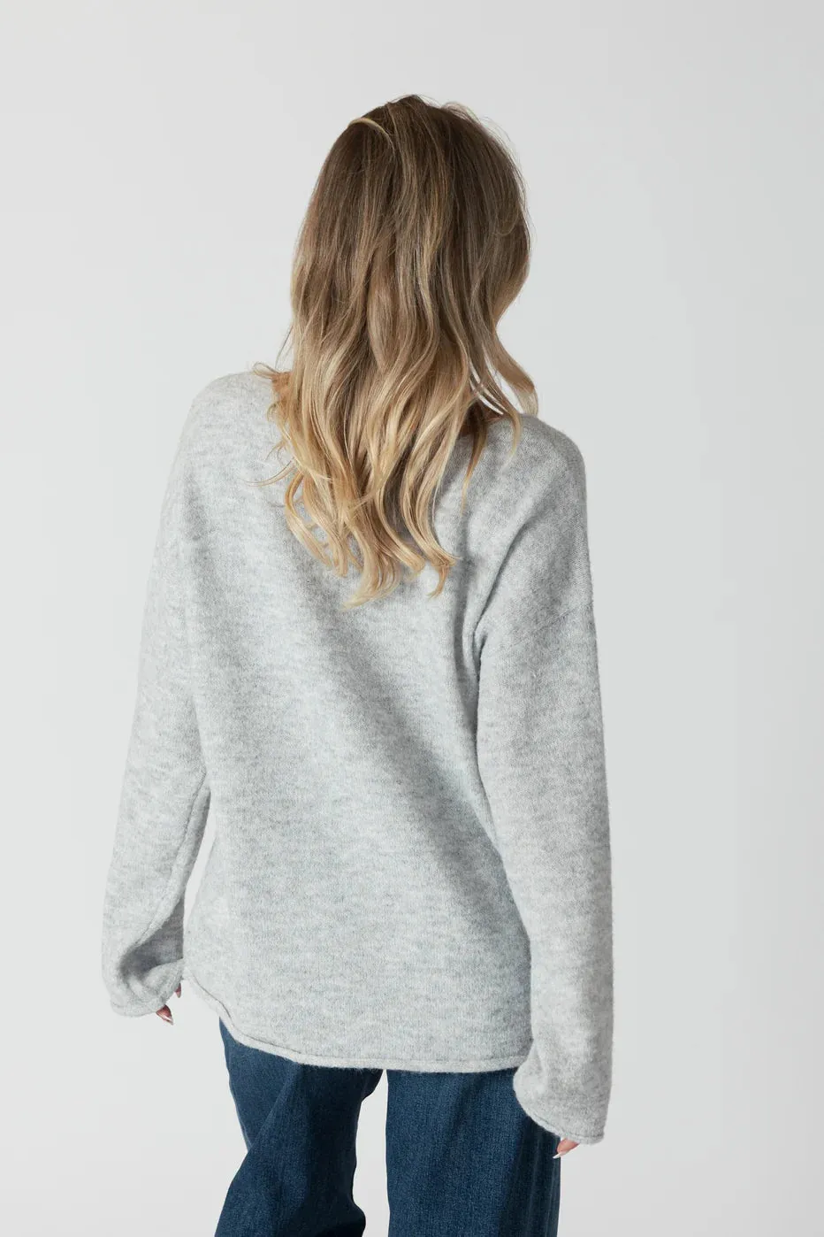 Lyla & Luxe Luna Heart Sweater