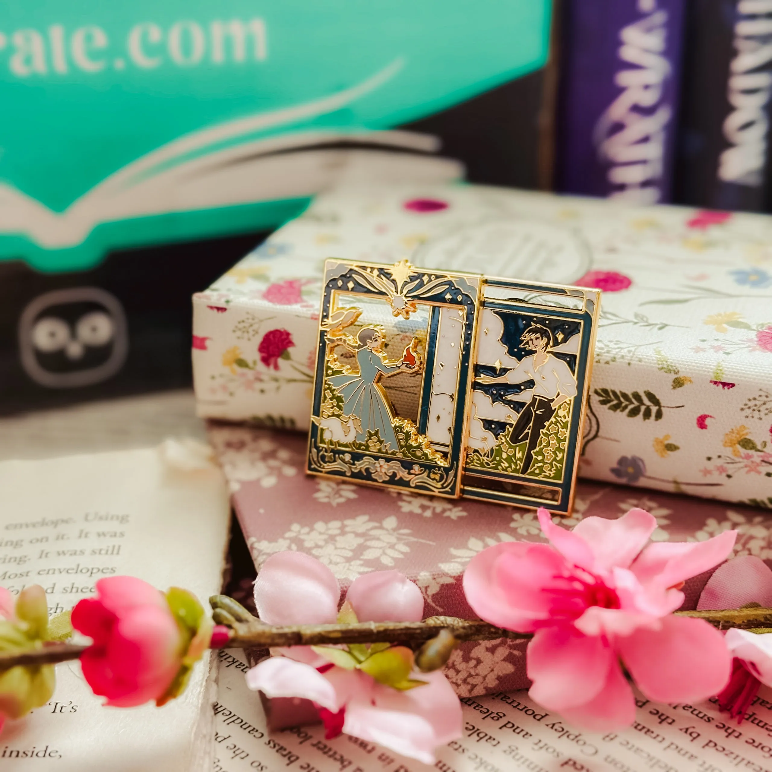 OwlCrate 'ENCHANTED TO MEET YOU' Box