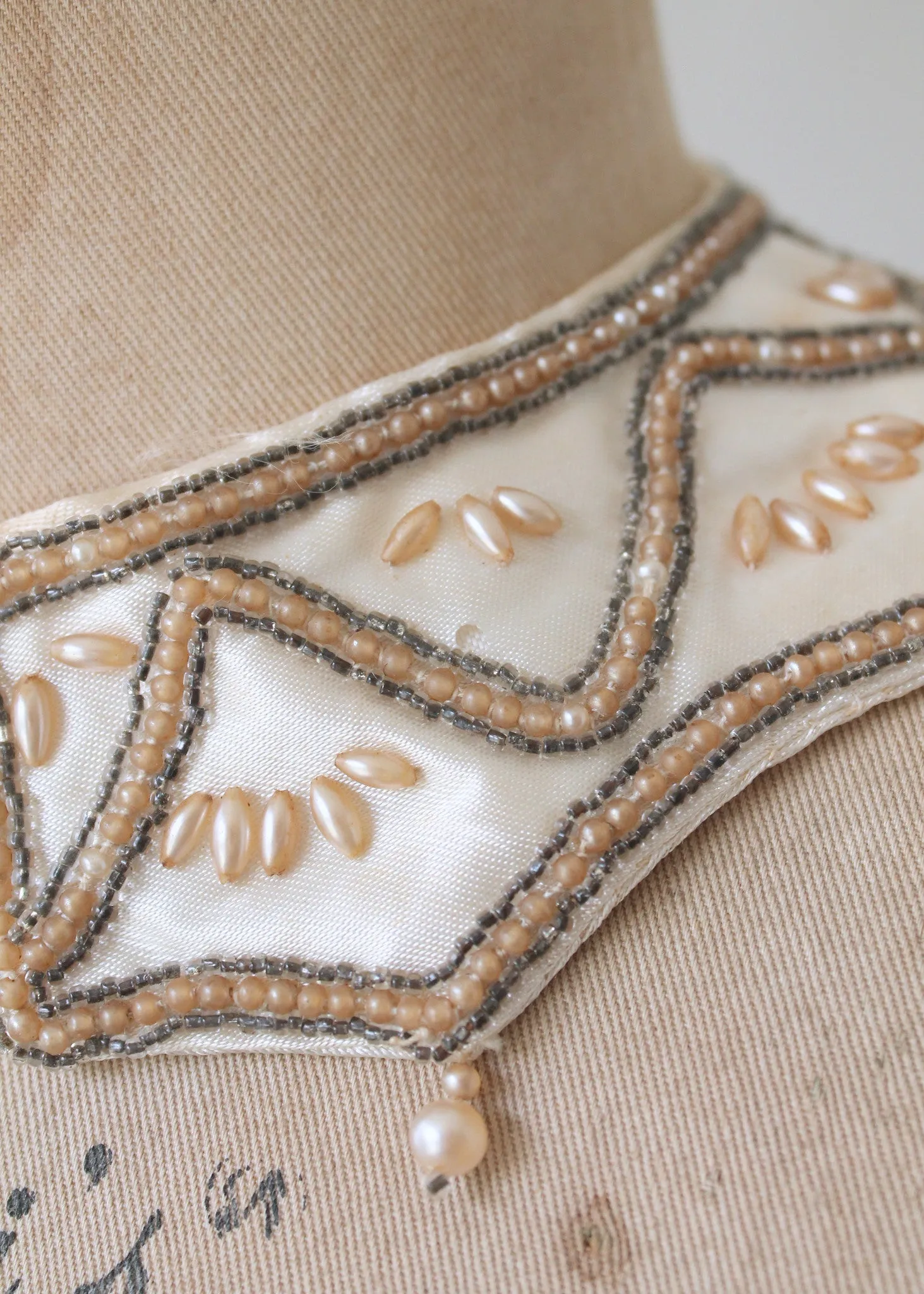 Vintage 1950s Pearl Beaded Sweater Collar with Dangles